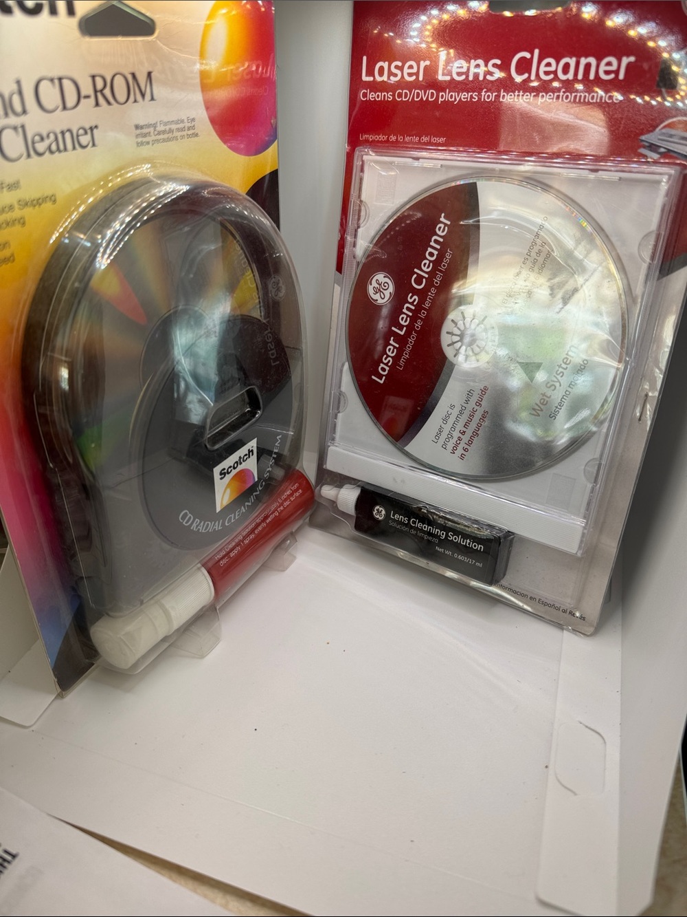 GE Laser Lens Cleaner CD/DVD Maintenance Kit - Red & White